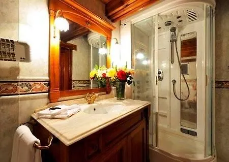 El Nogal Boutique & 维拉弗洛尔